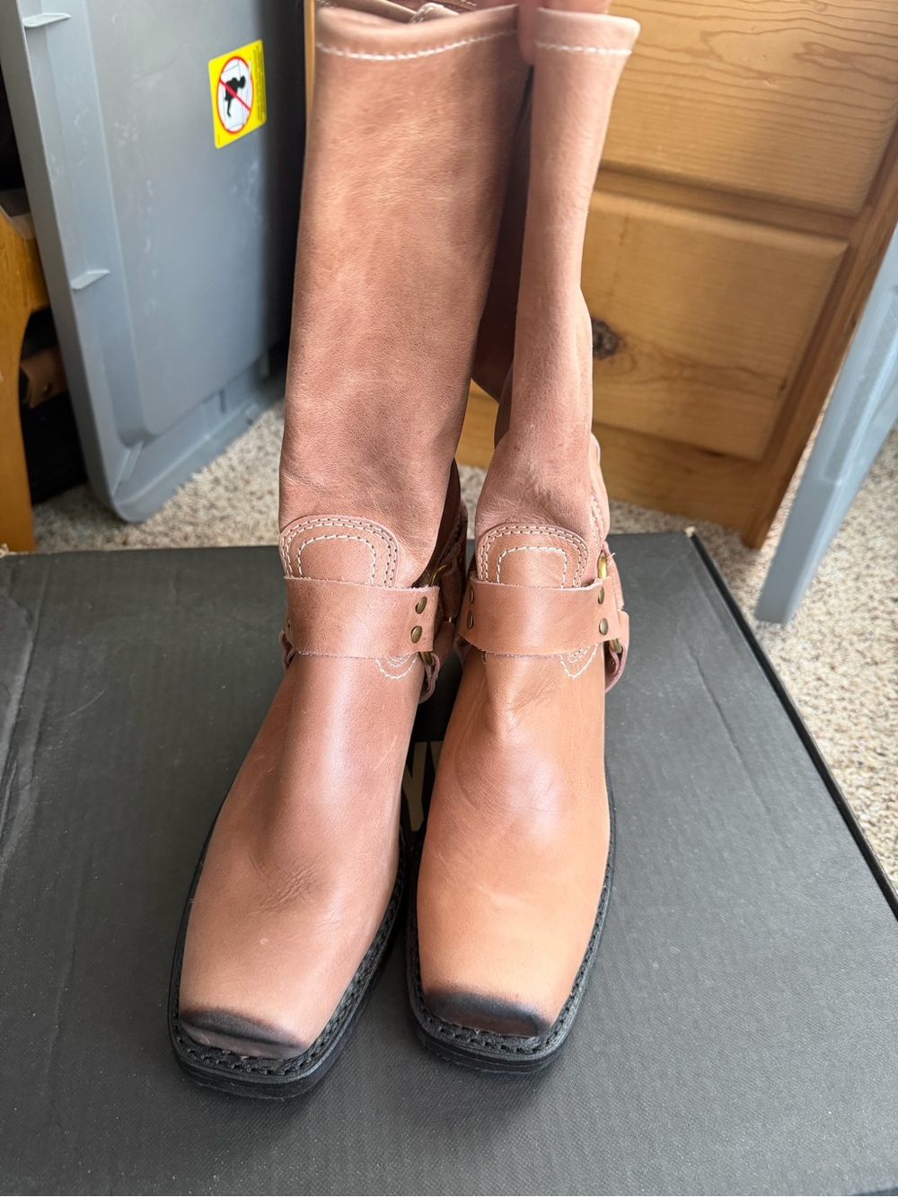 FRYE Harness 12R Rosewood - Picture 1 of 5